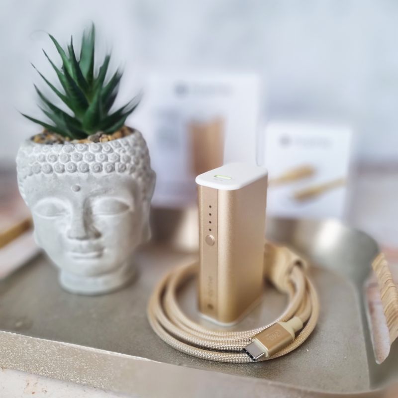 Mophie – Powerbank und Kabel in edlem Gold
